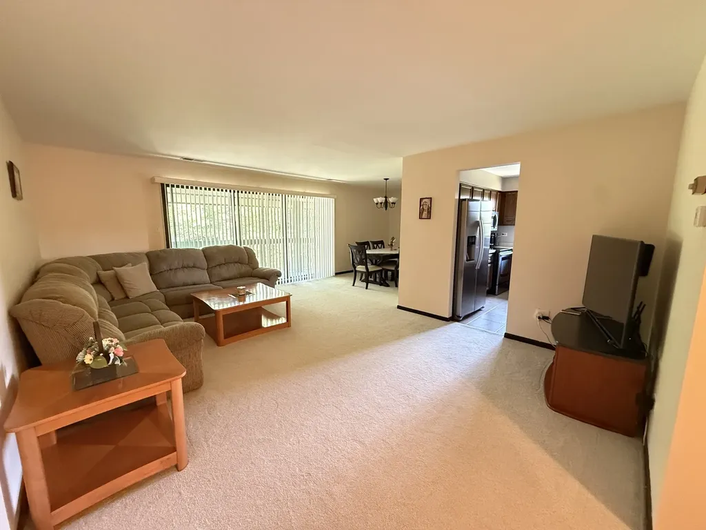 6135 Essex Court Willowbrook IL 60527