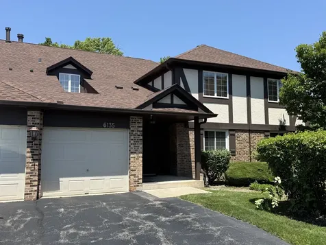 6135 Essex Court Willowbrook IL 60527