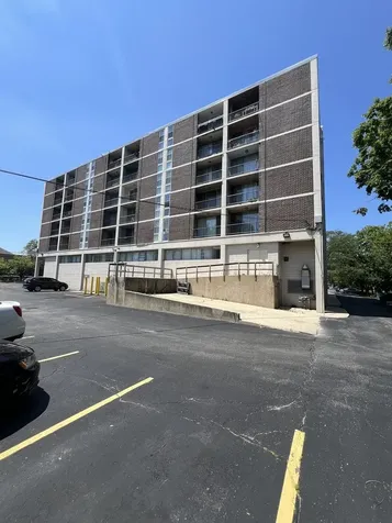 1043 South York Road Bensenville IL 60106