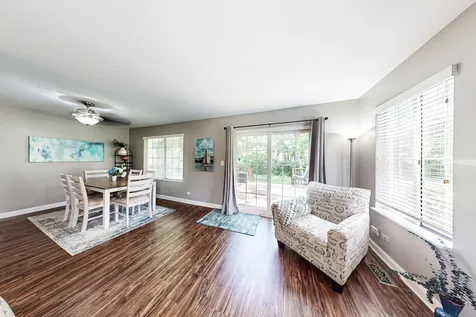 263 South Collins Street South Elgin IL 60177
