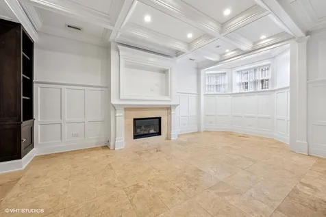 746 West Belden Avenue Chicago IL 60614