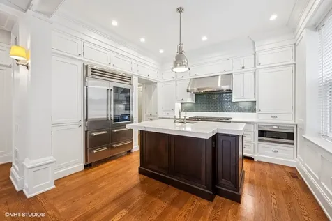 746 West Belden Avenue Chicago IL 60614