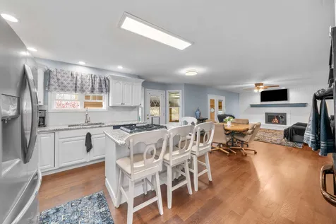 1758 North 44th Road Leland IL 60531