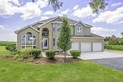 1758 North 44th Road Leland IL 60531