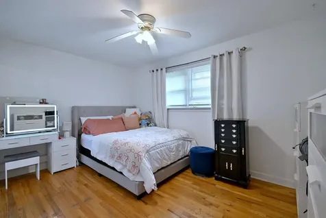 10220 Dickens Avenue Melrose Park IL 60164