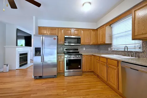 10220 Dickens Avenue Melrose Park IL 60164