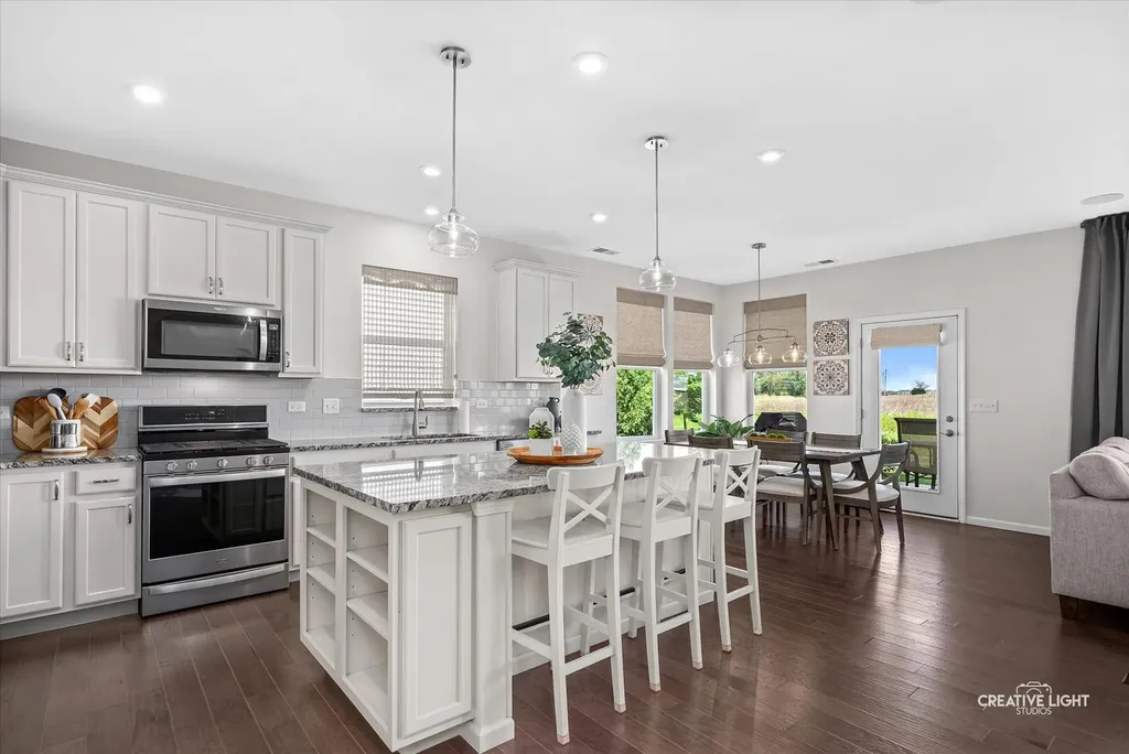 2091 Samantha Joy Lane Bolingbrook IL 60490