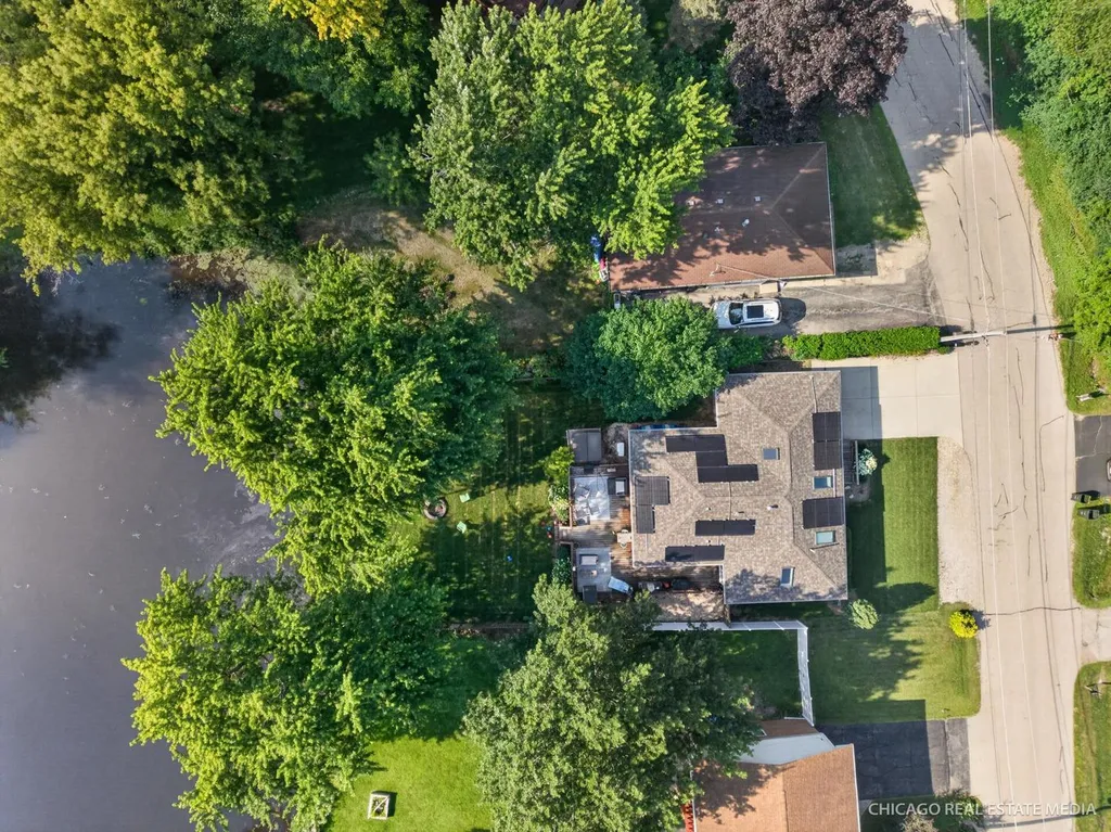 325 Council Trail Lake In The Hills IL 60156