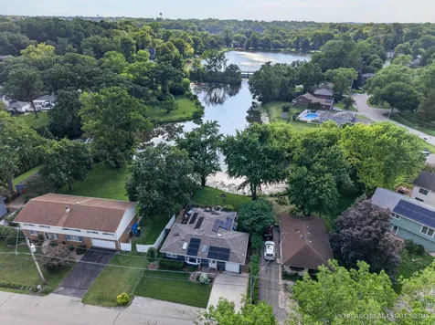 325 Council Trail Lake In The Hills IL 60156