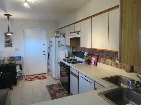 1042 Courtland Drive Buffalo Grove IL 60089