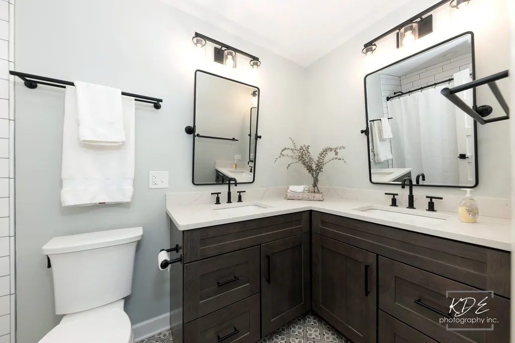 605 Hyde Park Lane Naperville IL 60565