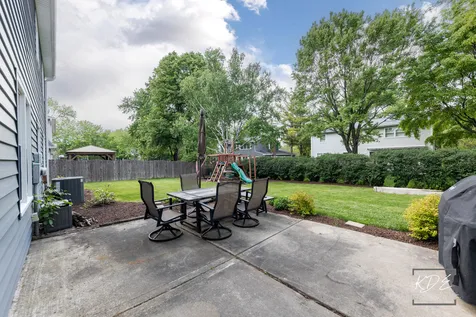 605 Hyde Park Lane Naperville IL 60565