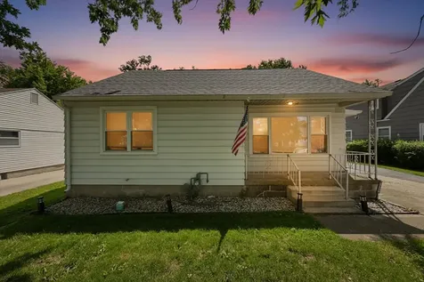 1349 Perry Street Crete IL 60417