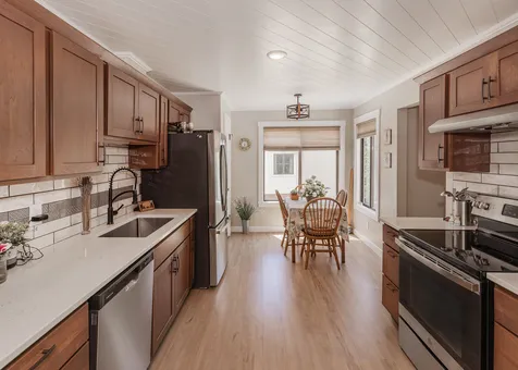 1205 35TH Street Drive Moline IL 61265
