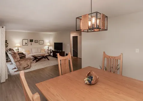 1205 35TH Street Drive Moline IL 61265