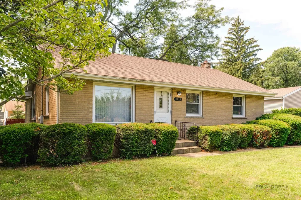 3615 Grandmore Avenue Gurnee IL 60031