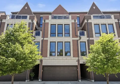 3901 South Lake Park Avenue Chicago IL 60653