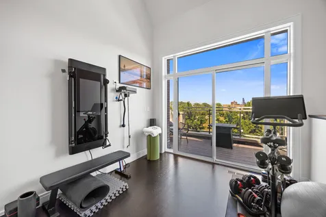 3901 South Lake Park Avenue Chicago IL 60653
