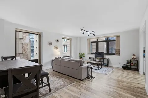 40 East Delaware Place Chicago IL 60611