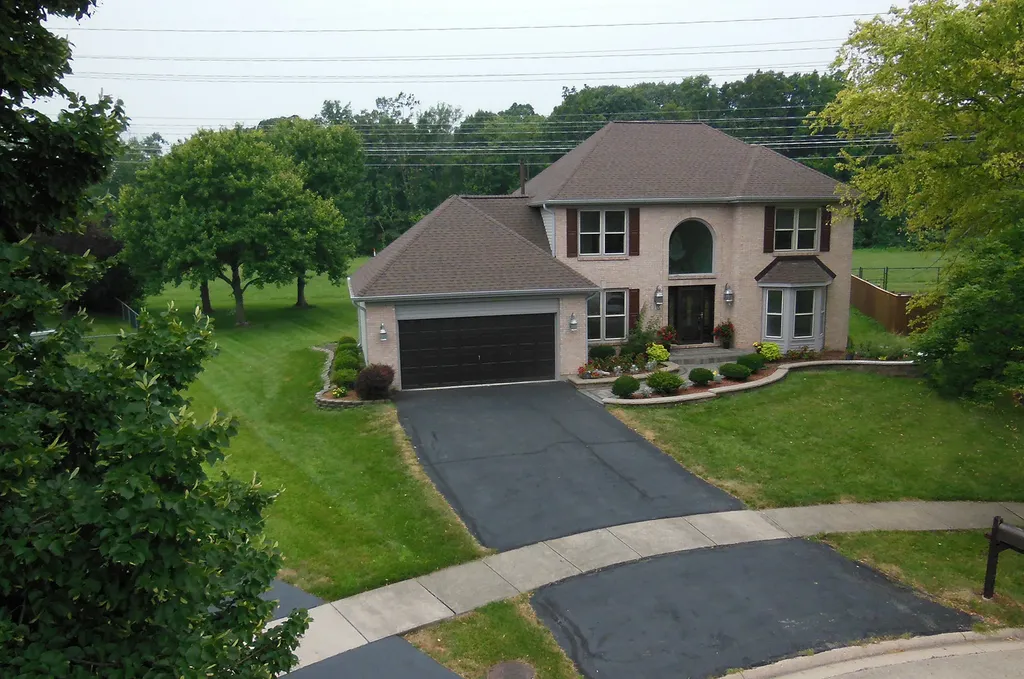 650 Lavina Court Bolingbrook IL 60440