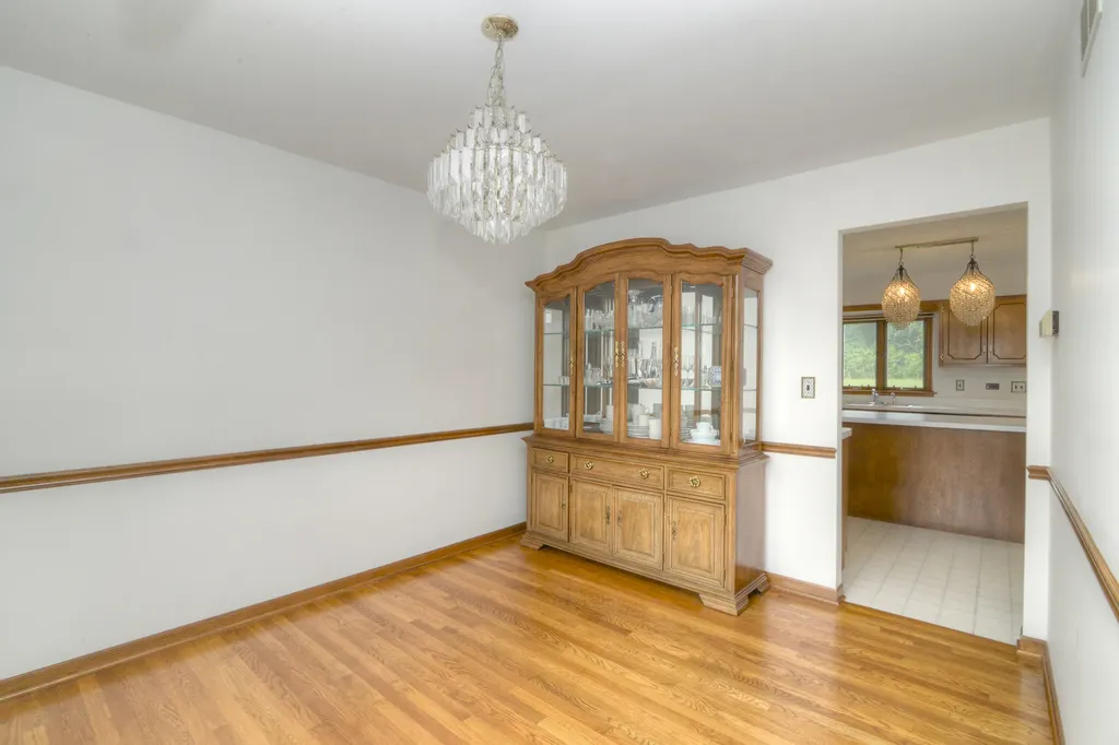 650 Lavina Court Bolingbrook IL 60440