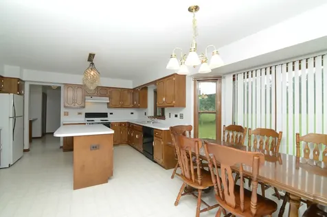 650 Lavina Court Bolingbrook IL 60440