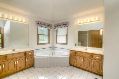 650 Lavina Court Bolingbrook IL 60440