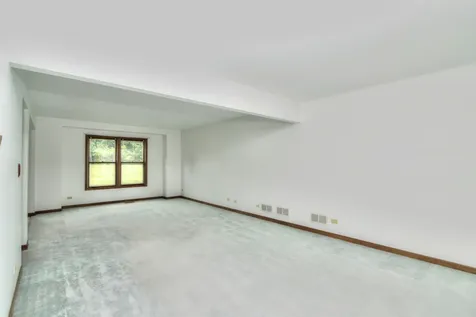 650 Lavina Court Bolingbrook IL 60440