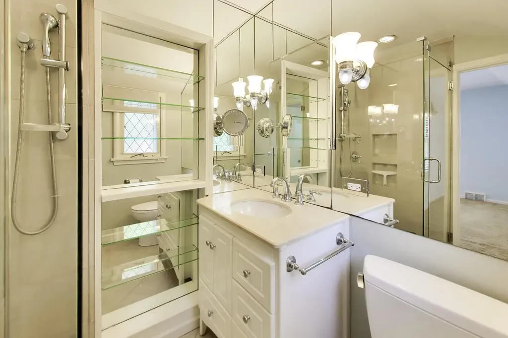 2222 Chestnut Avenue Wilmette IL 60091