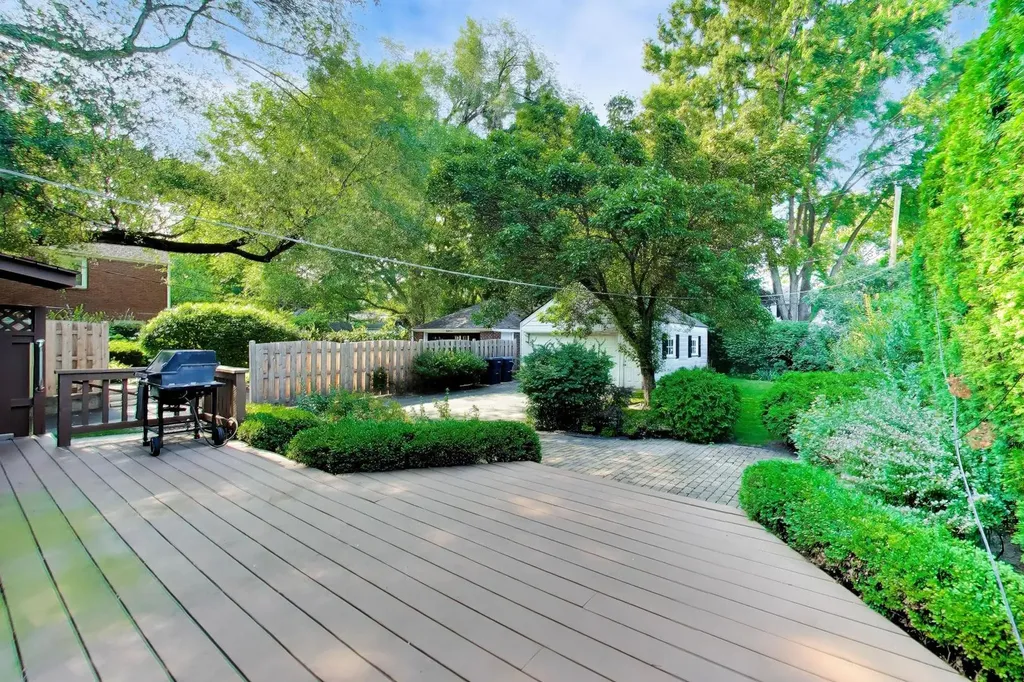 2222 Chestnut Avenue Wilmette IL 60091
