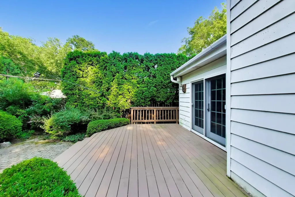 2222 Chestnut Avenue Wilmette IL 60091