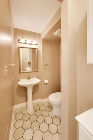 2222 Chestnut Avenue Wilmette IL 60091