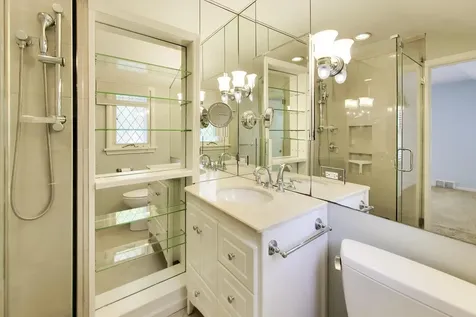 2222 Chestnut Avenue Wilmette IL 60091