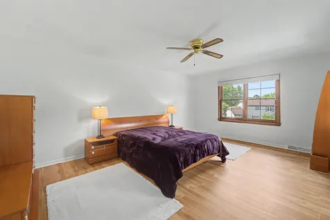 120 Plymouth Court Bartlett IL 60103