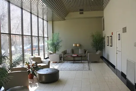 2754 North Hampden Court Chicago IL 60614