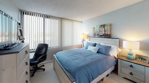 2754 North Hampden Court Chicago IL 60614