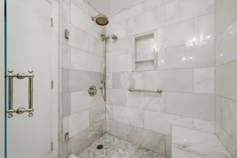 3323 North Paulina Street Chicago IL 60657