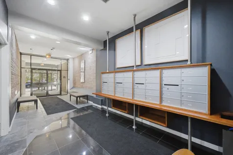 3323 North Paulina Street Chicago IL 60657