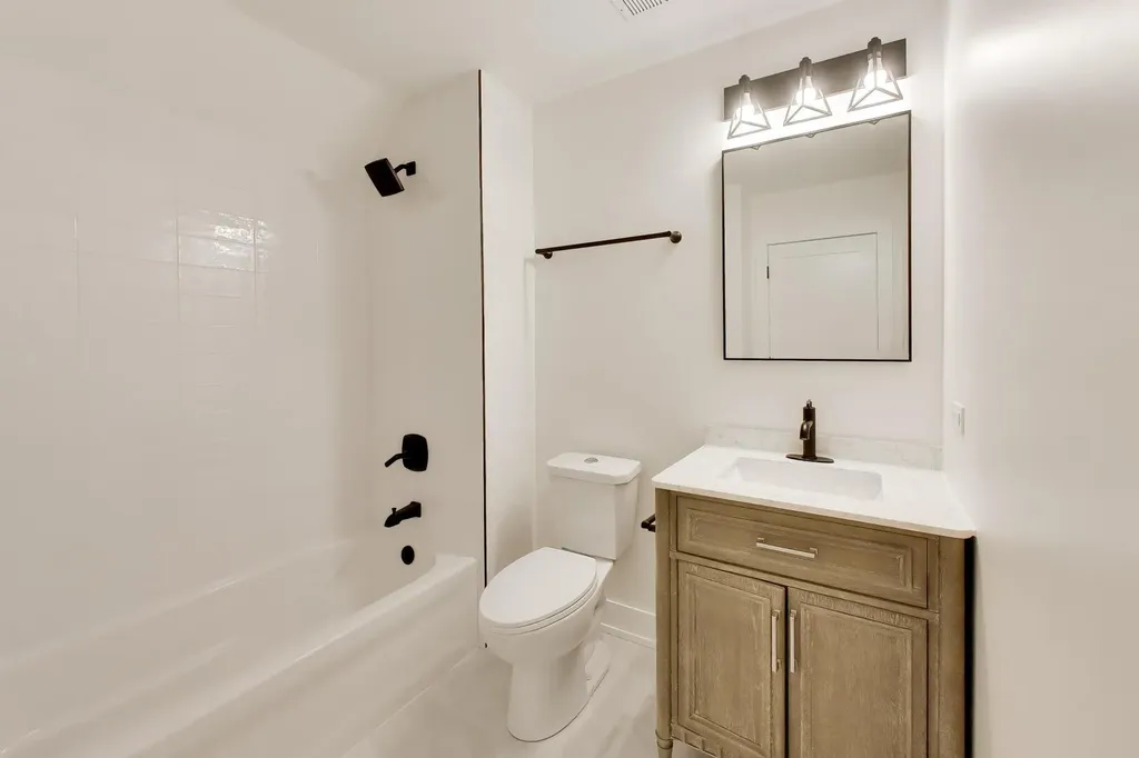 1632 West 100th Place Chicago IL 60643