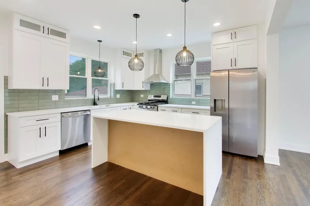 1632 West 100th Place Chicago IL 60643