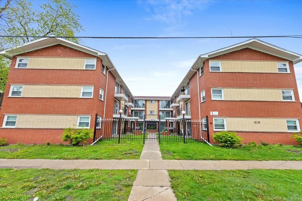 14121 South Stewart Avenue Riverdale IL 60827