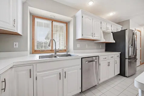 11497 Ridgecrest Drive Roscoe IL 61073