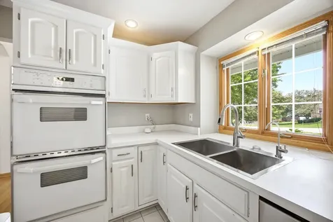 11497 Ridgecrest Drive Roscoe IL 61073