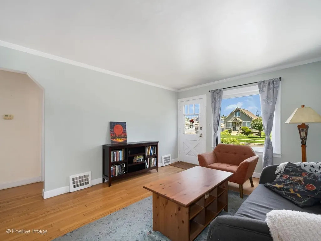 3546 North Ozark Avenue Chicago IL 60634