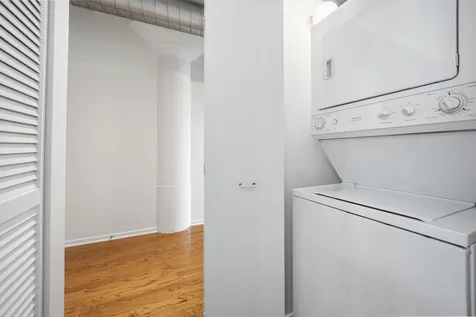 1524 South Sangamon Street Chicago IL 60608