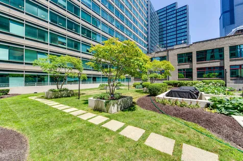 125 South Jefferson Street Chicago IL 60661