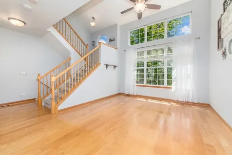 733 Pheasant Trail St. Charles IL 60174