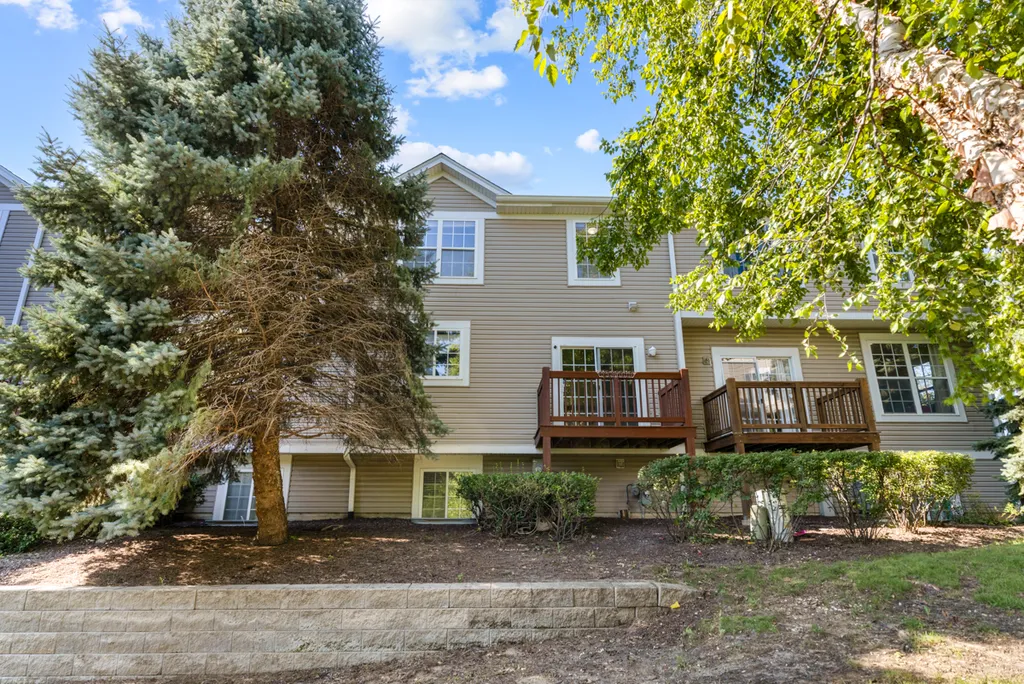 2255 Hudson Circle Aurora IL 60502
