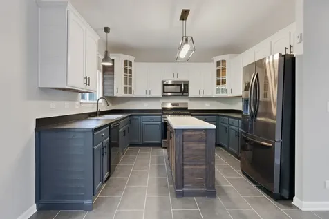 2255 Hudson Circle Aurora IL 60502