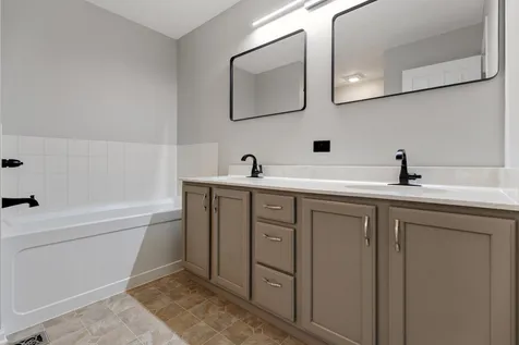 2255 Hudson Circle Aurora IL 60502